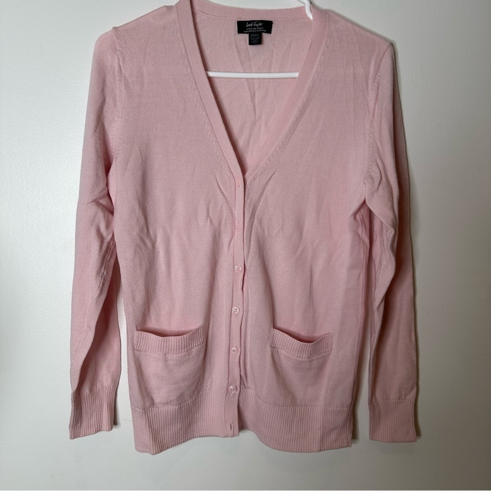 Lord & Taylor Extra Fine Merino wool button down  light pink women’s shirt - Picture 2 of 8